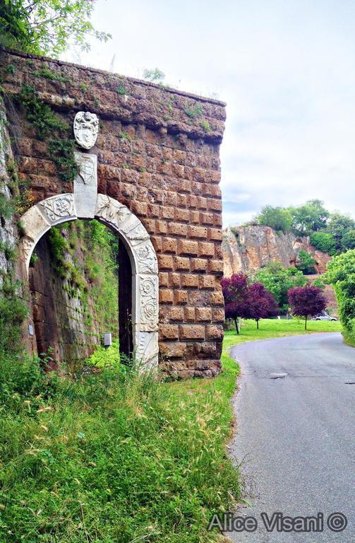 Suali Case Nel Borgo Civita Castellana Exterior photo